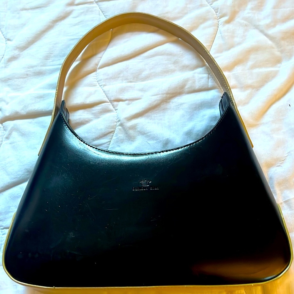 NWOT! Daniela Moda Black and Beige Leather Handbag.